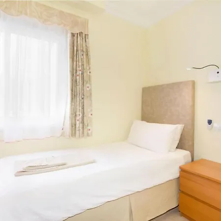 Filin 14 Spacious 3 Bedroom Heated Rooftop Pool Fast Wifi *